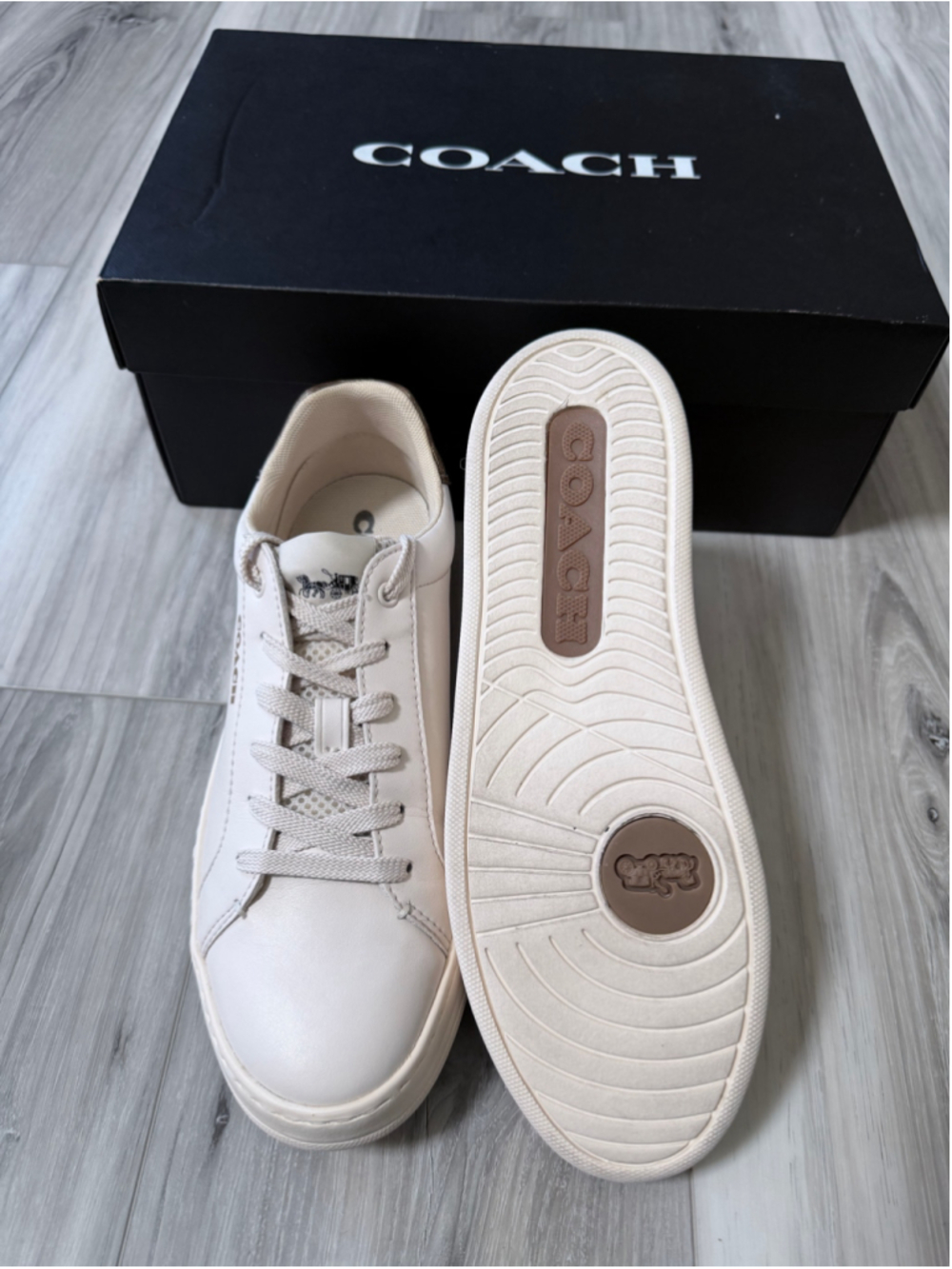 Coach Clip Leather Low Top Sneakers Chalk Khaki Women’s 9B G4966 With Box